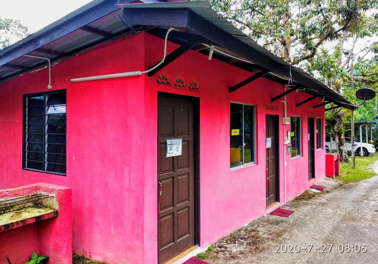 Villa Lopoh Waterfront Budget Chalets Hulu Langat Exterior foto