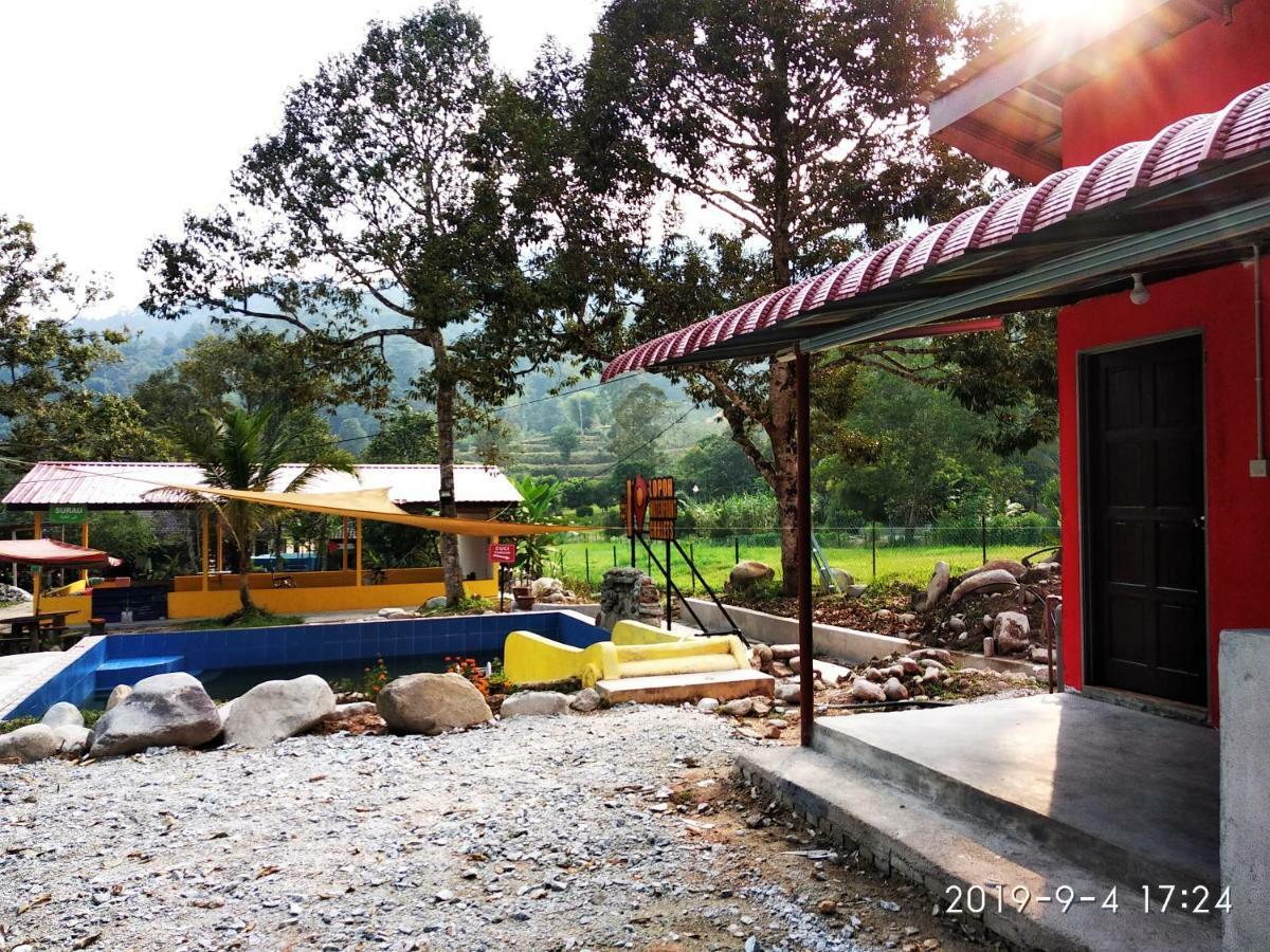 Villa Lopoh Waterfront Budget Chalets Hulu Langat Exterior foto